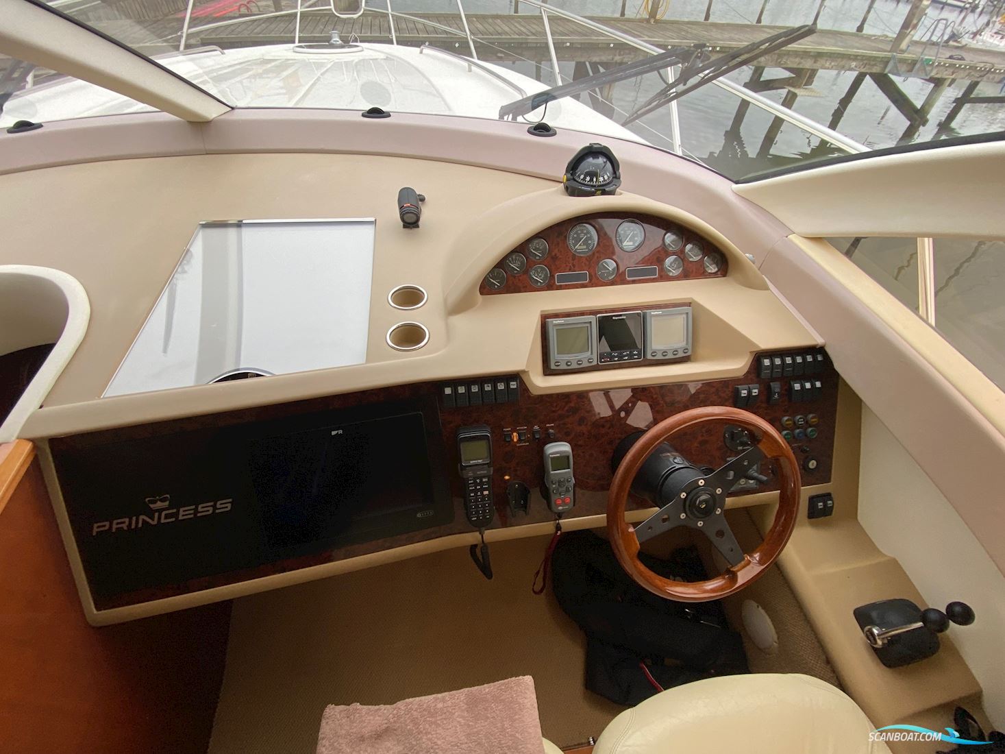 Princess 45 Flybridge - NY Pris