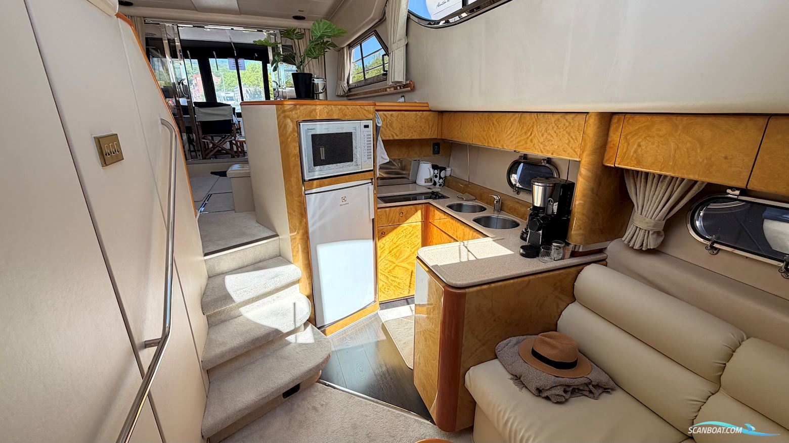 Princess 470 Dinette