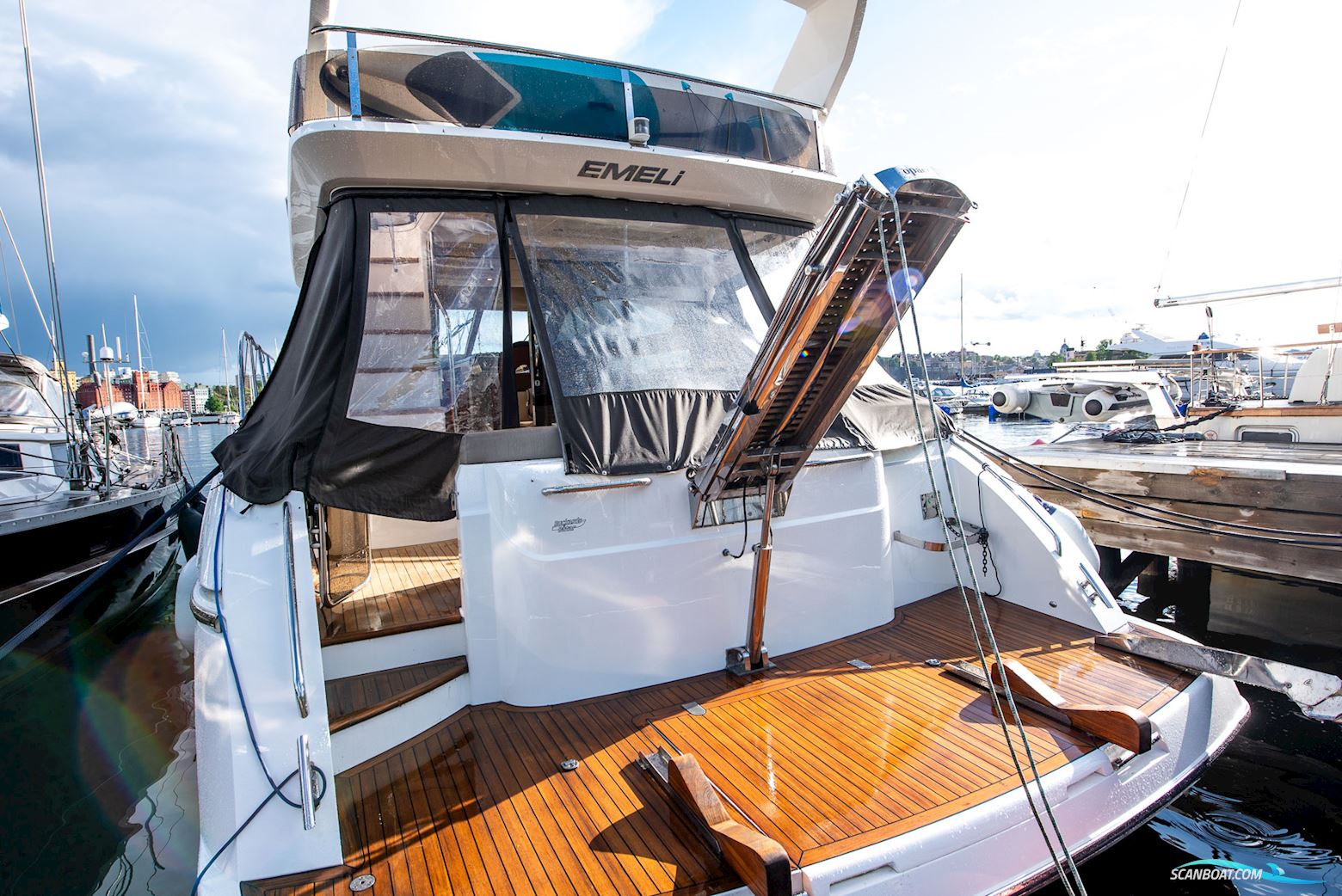 PRINCESS 54