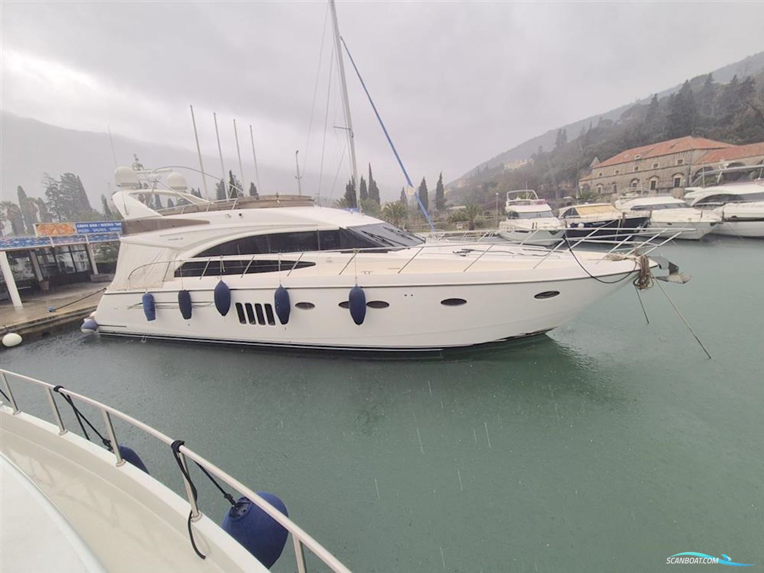 Princess 62 Flybridge Motorbåt 2008, med Caterpillar C15 865Hp x2 motor, Kroatien