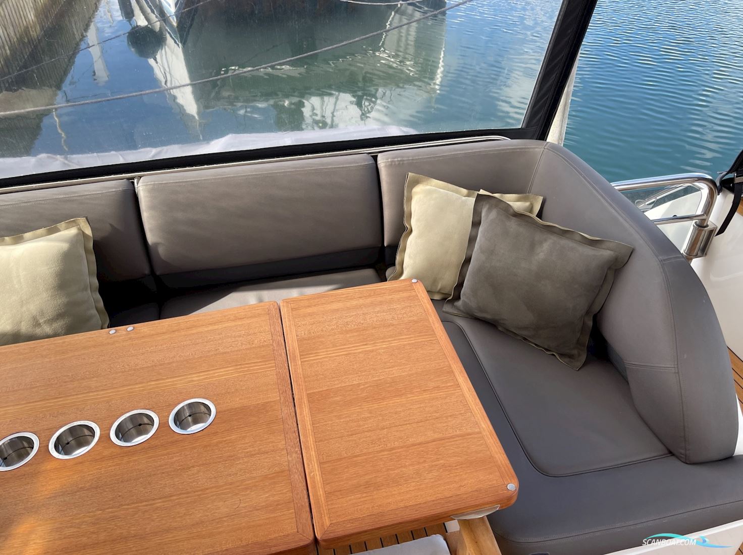 Princess 72