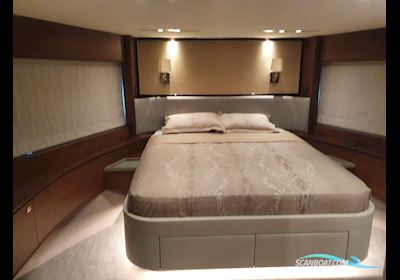 PRINCESS 88 FLY - MODEL 2019 Motorbåt 2019, med CATERPILLAR C32 motor, Kroatien