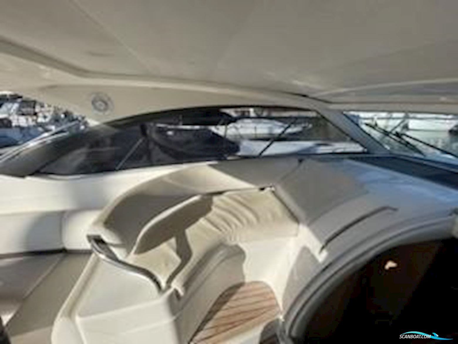 Princess V39 Cruiser