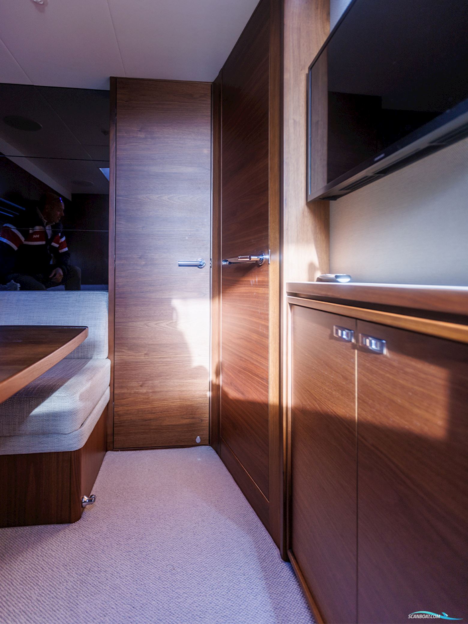 Princess V40