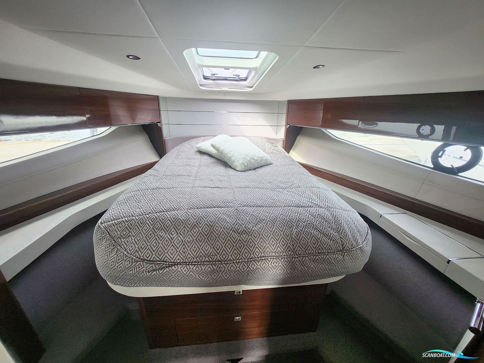 Princess V40 Sportcruiser