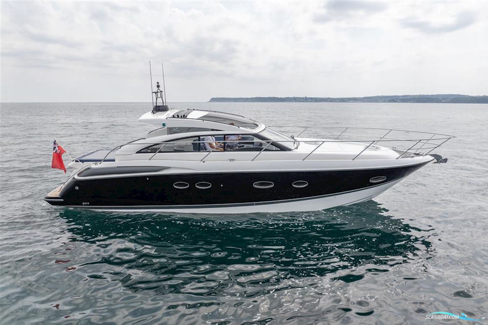 Princess V42 Motorbåt 2009, med 2 x Volvo D6-370 motor, England