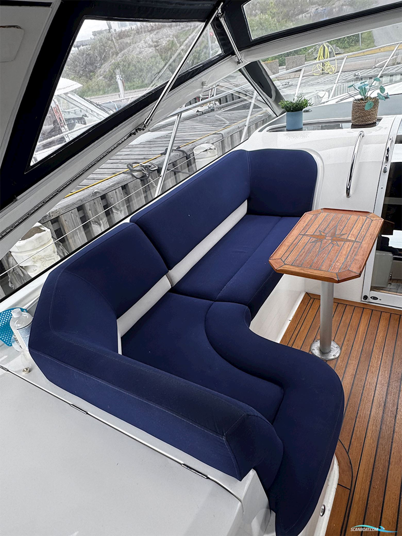 Princess V42