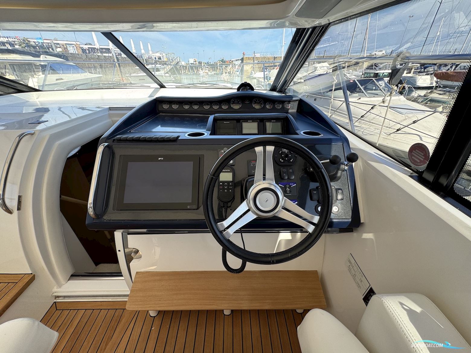 Princess V42