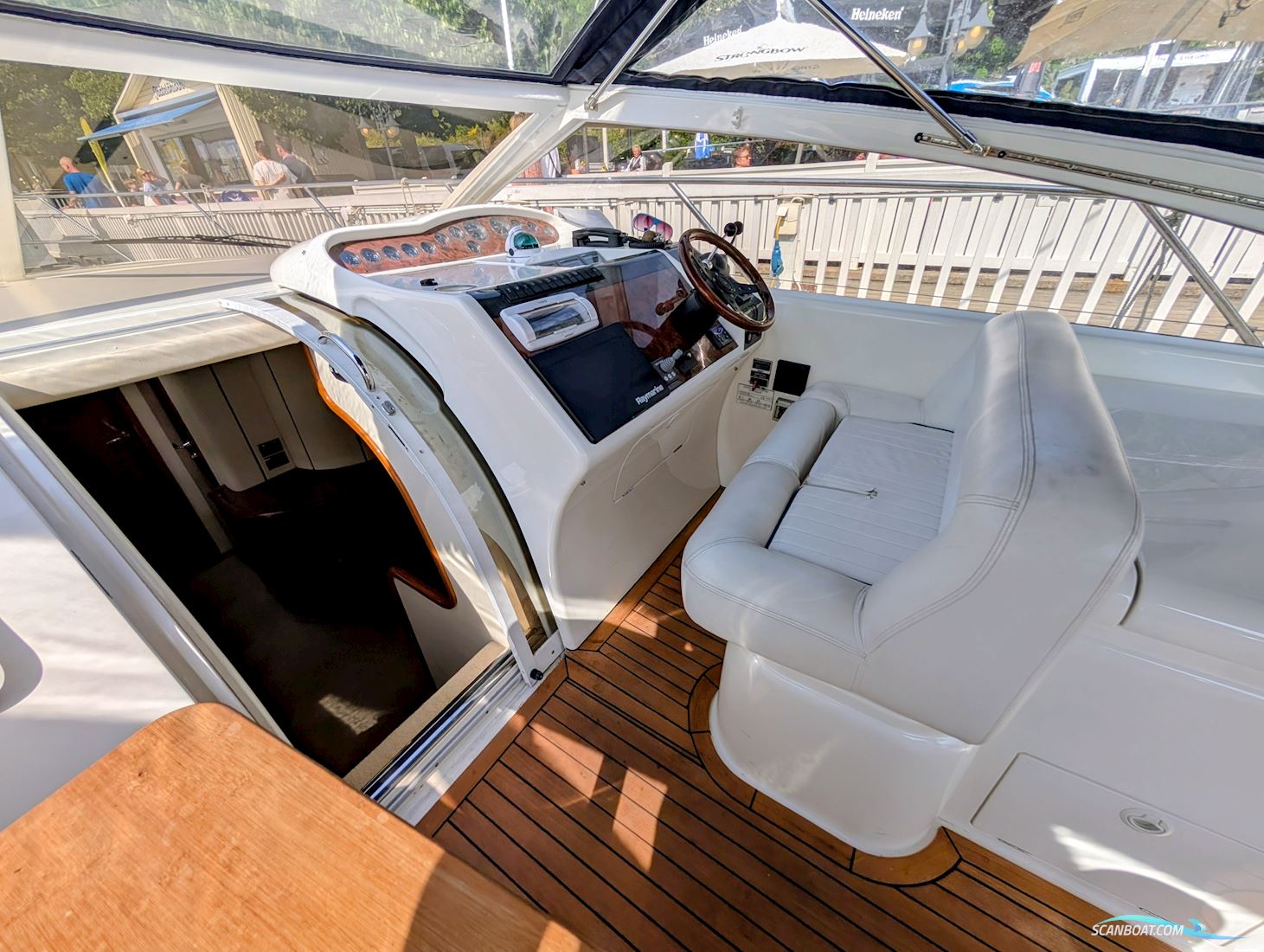 Princess V42