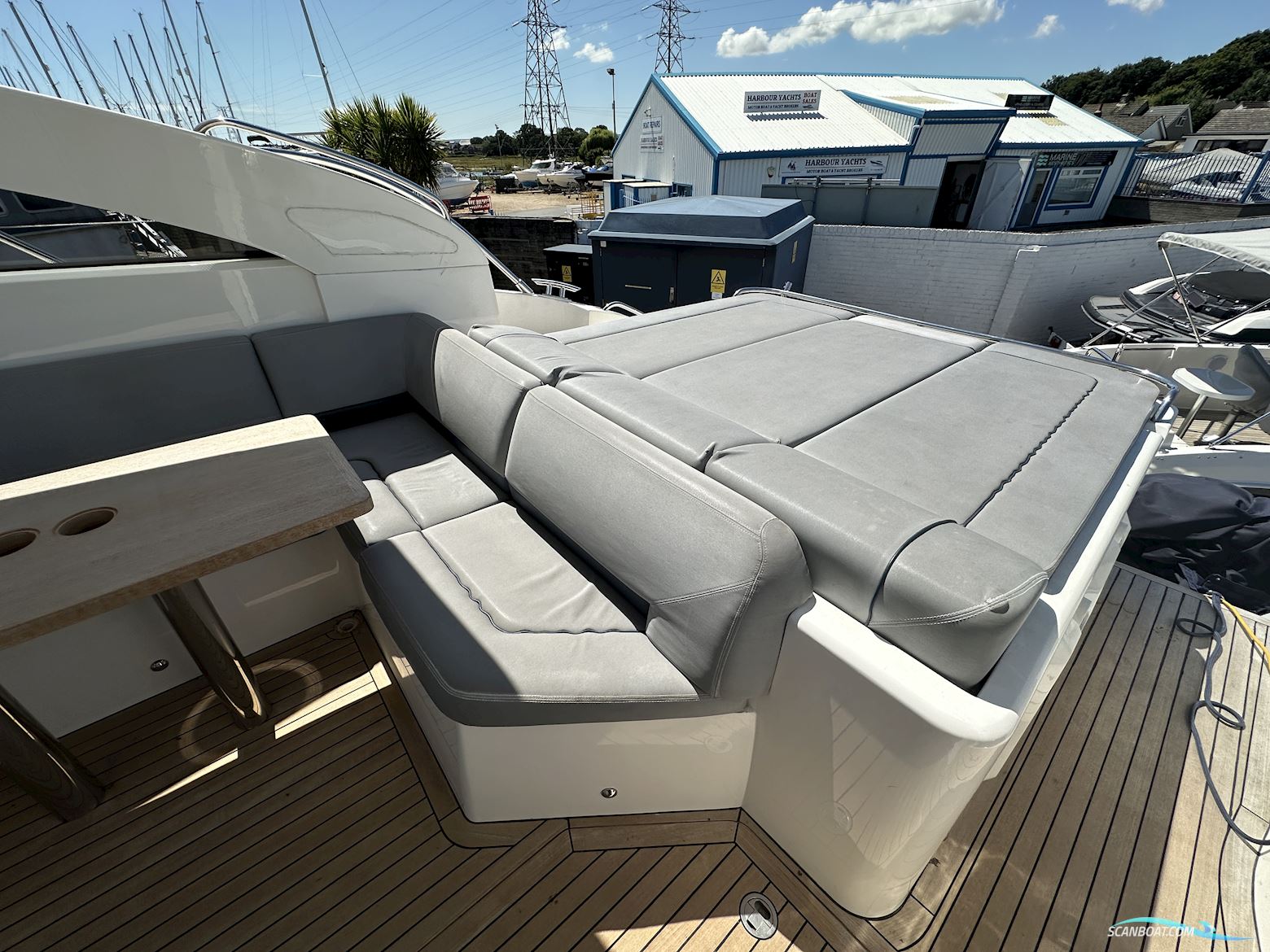 Princess V42