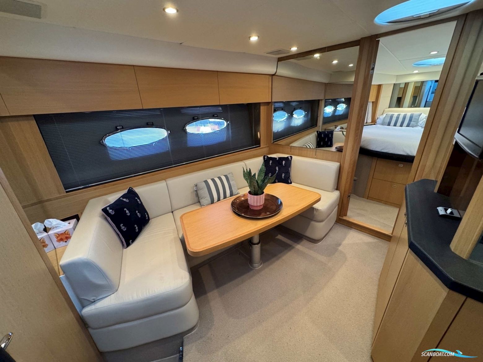 Princess V42