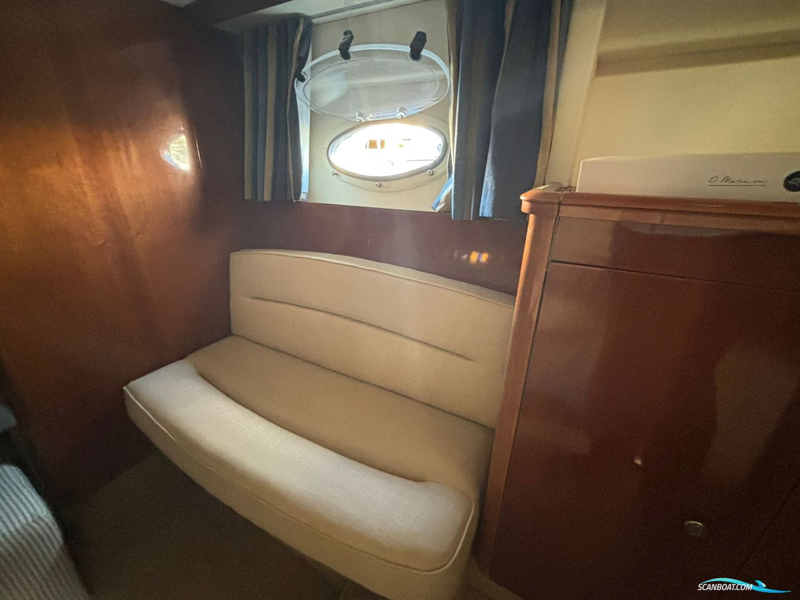 Princess V42
