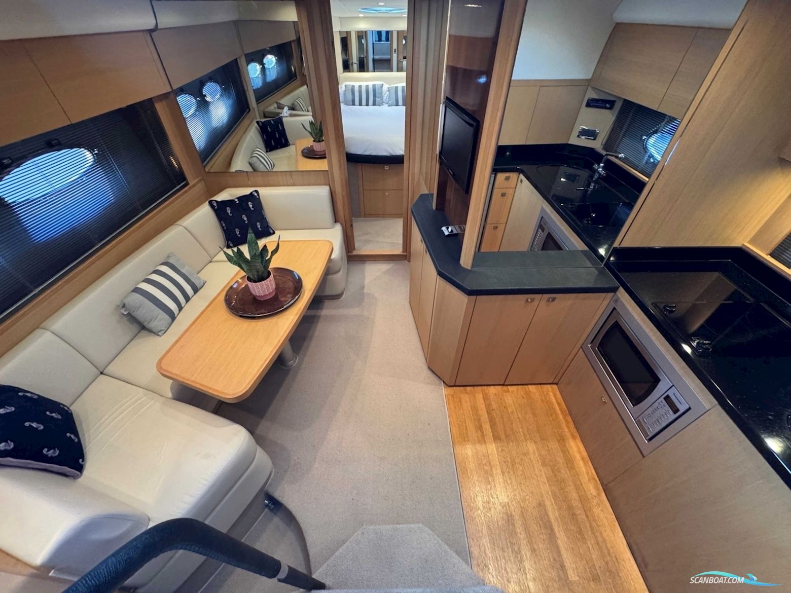 Princess V42