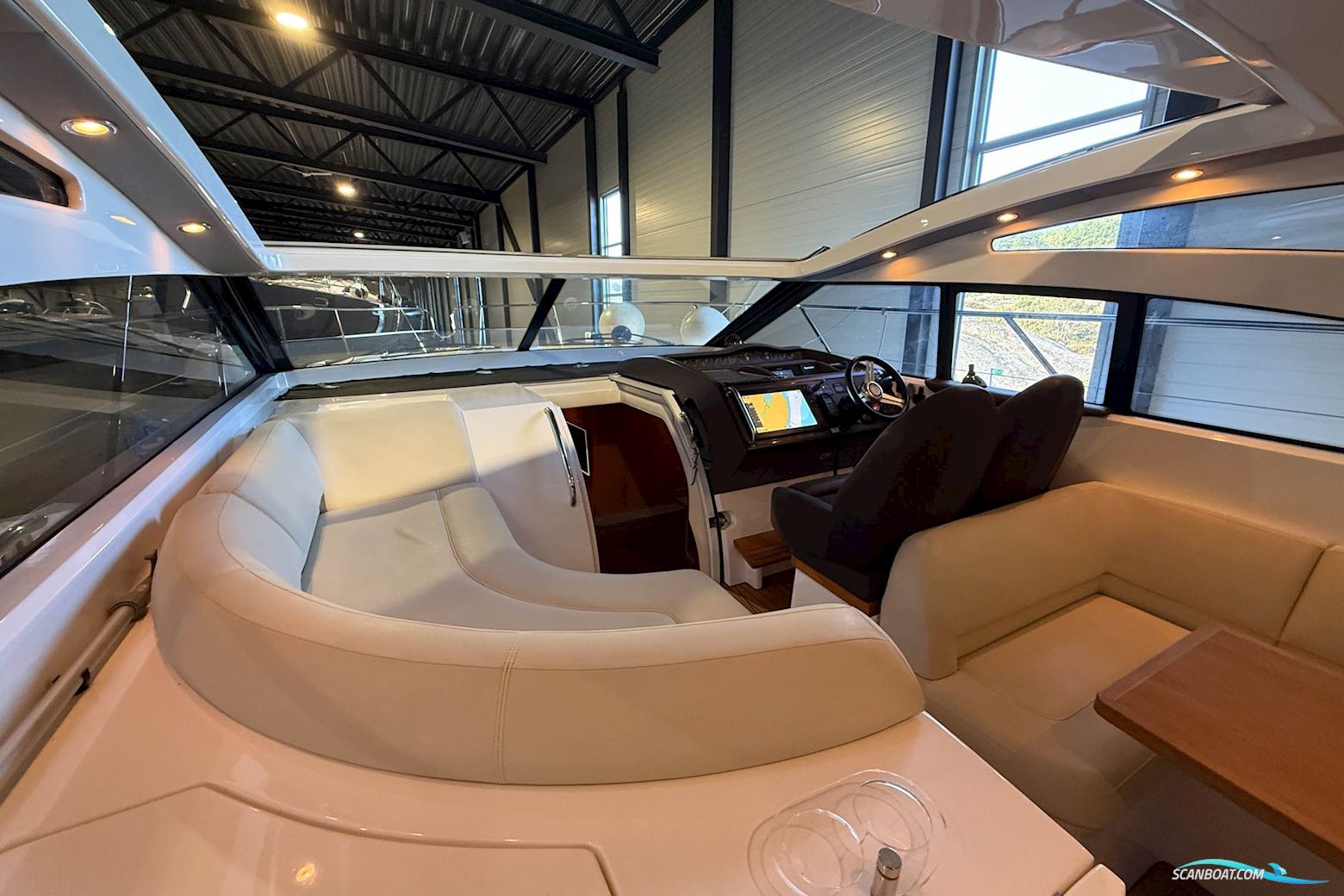 PRINCESS V42