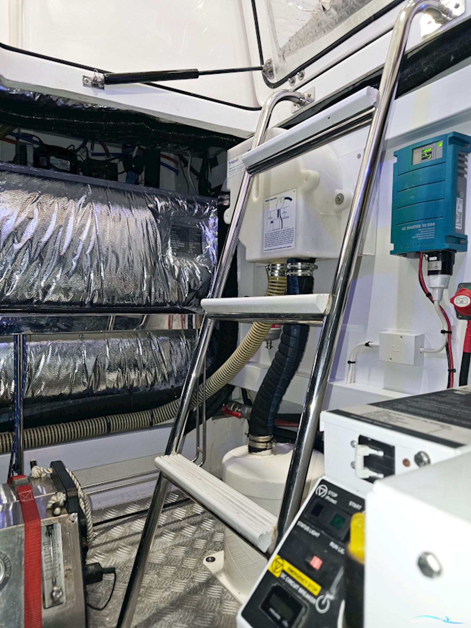 Princess V42 Volvo Penta D6-370 Joystick control