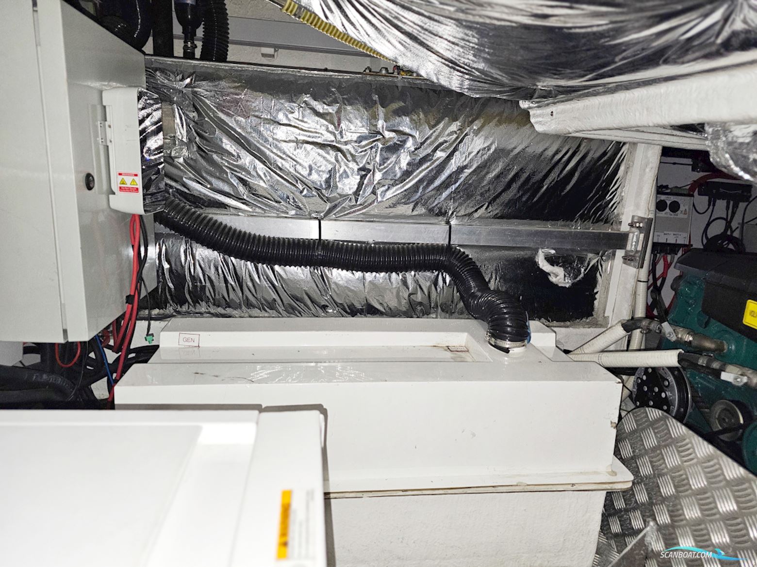 Princess V42 Volvo Penta D6-370 Joystick control