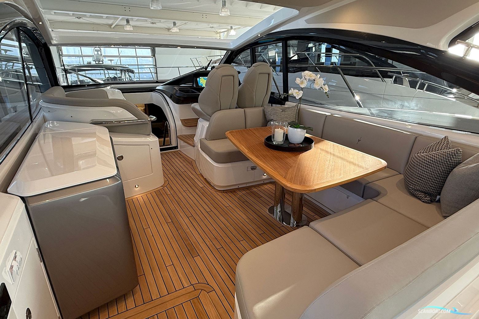PRINCESS V50 Open