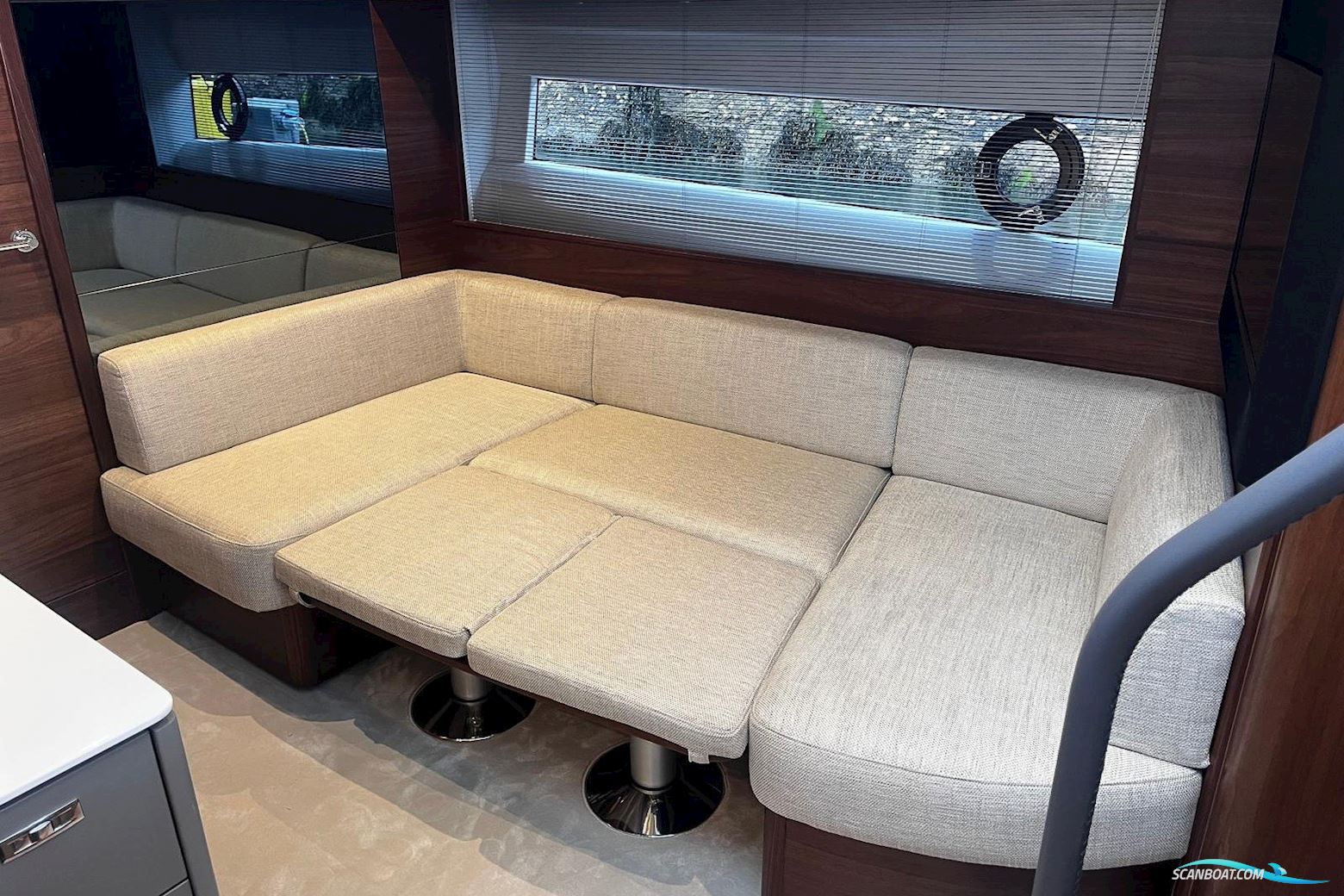 PRINCESS V50 Open