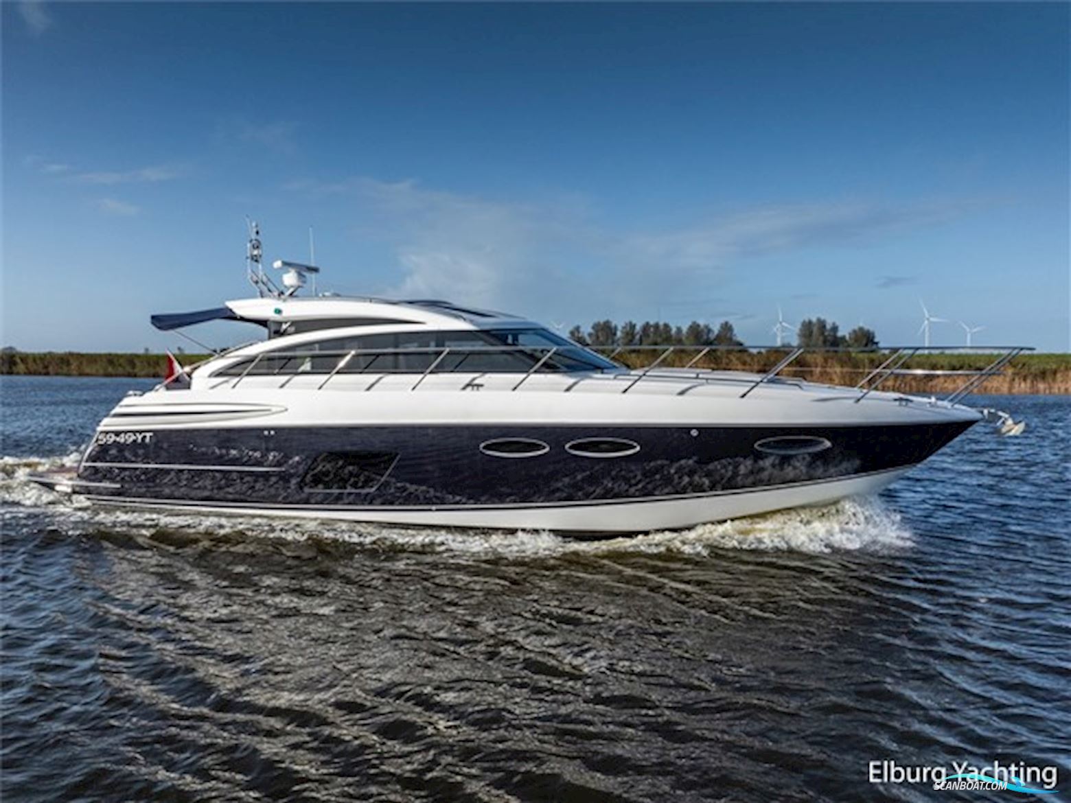 Princess V52 Motorbåt 2015, Holland