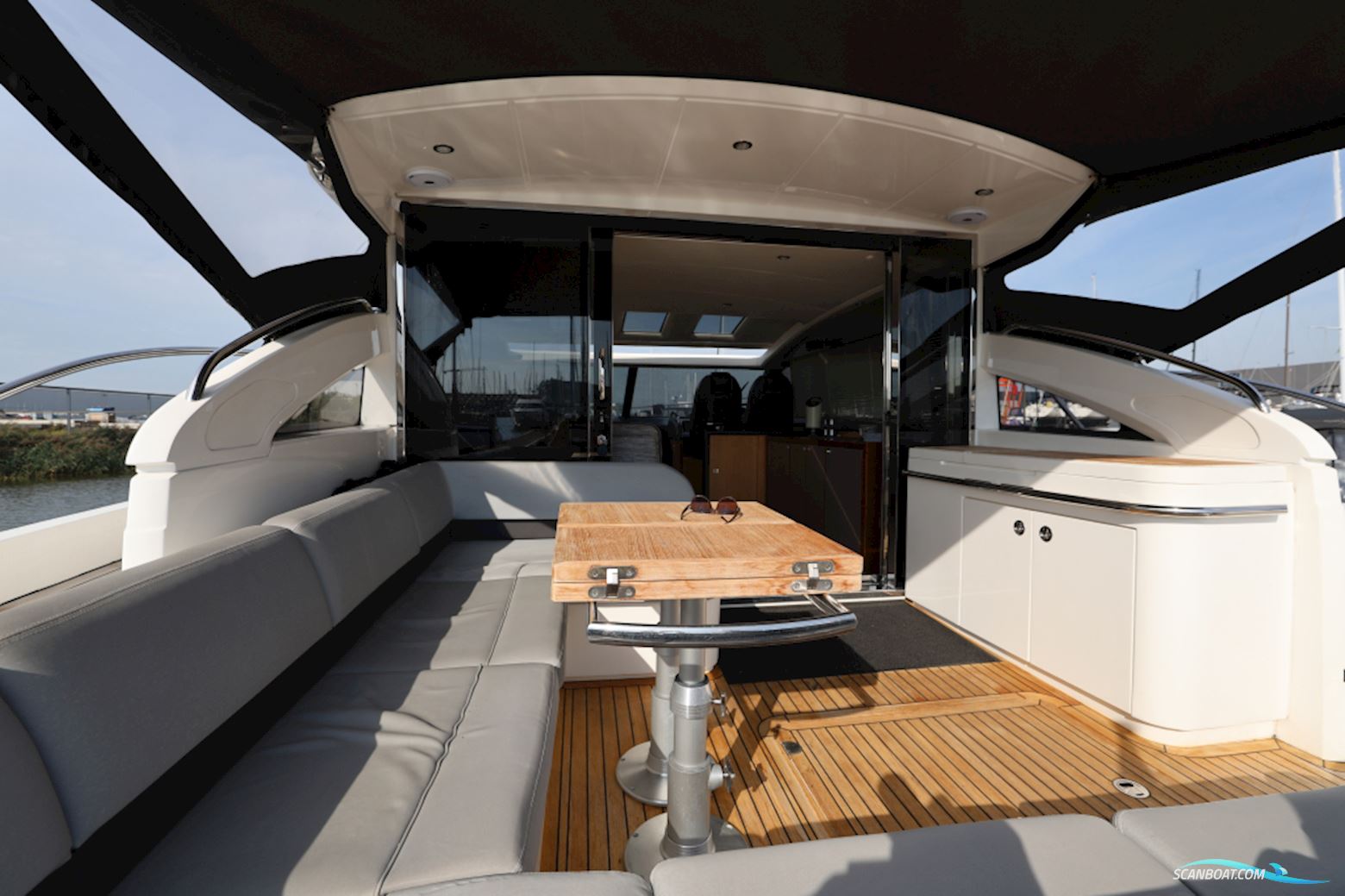 Princess V52