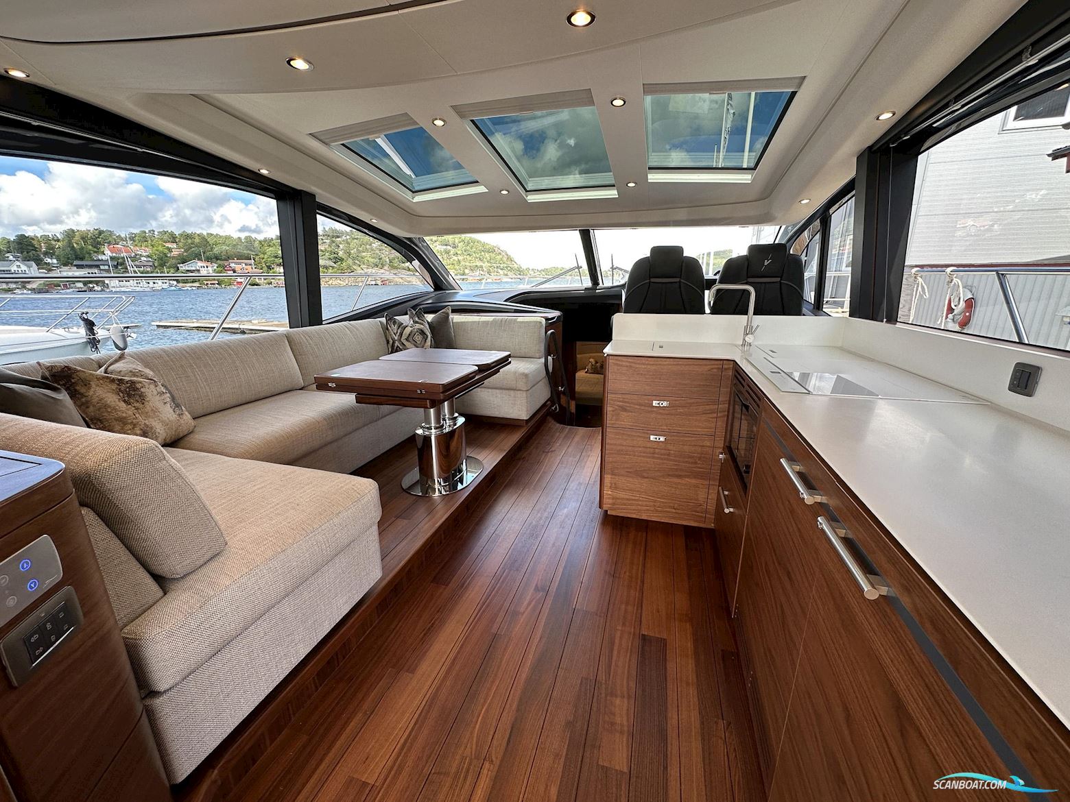 PRINCESS V55