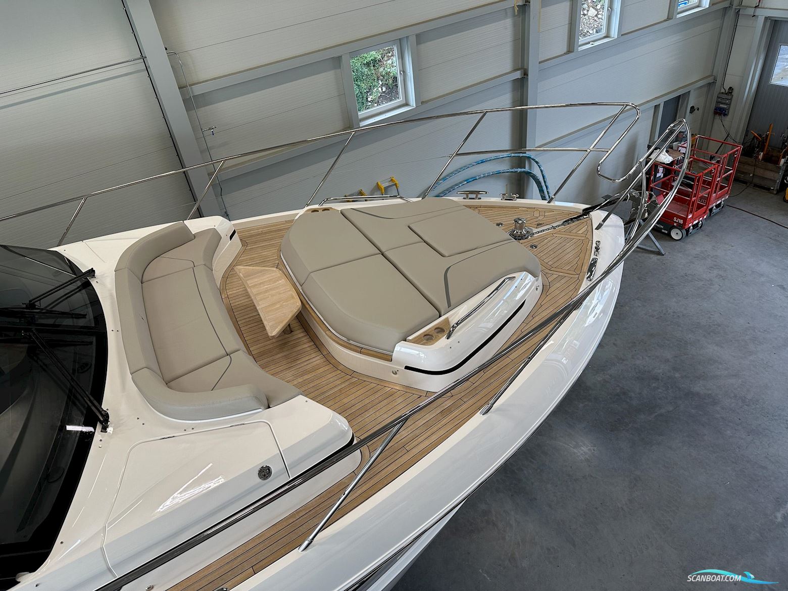 PRINCESS V55