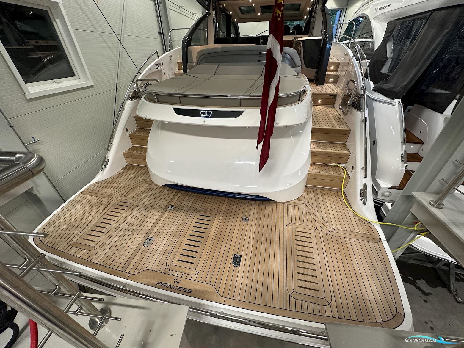 PRINCESS V55