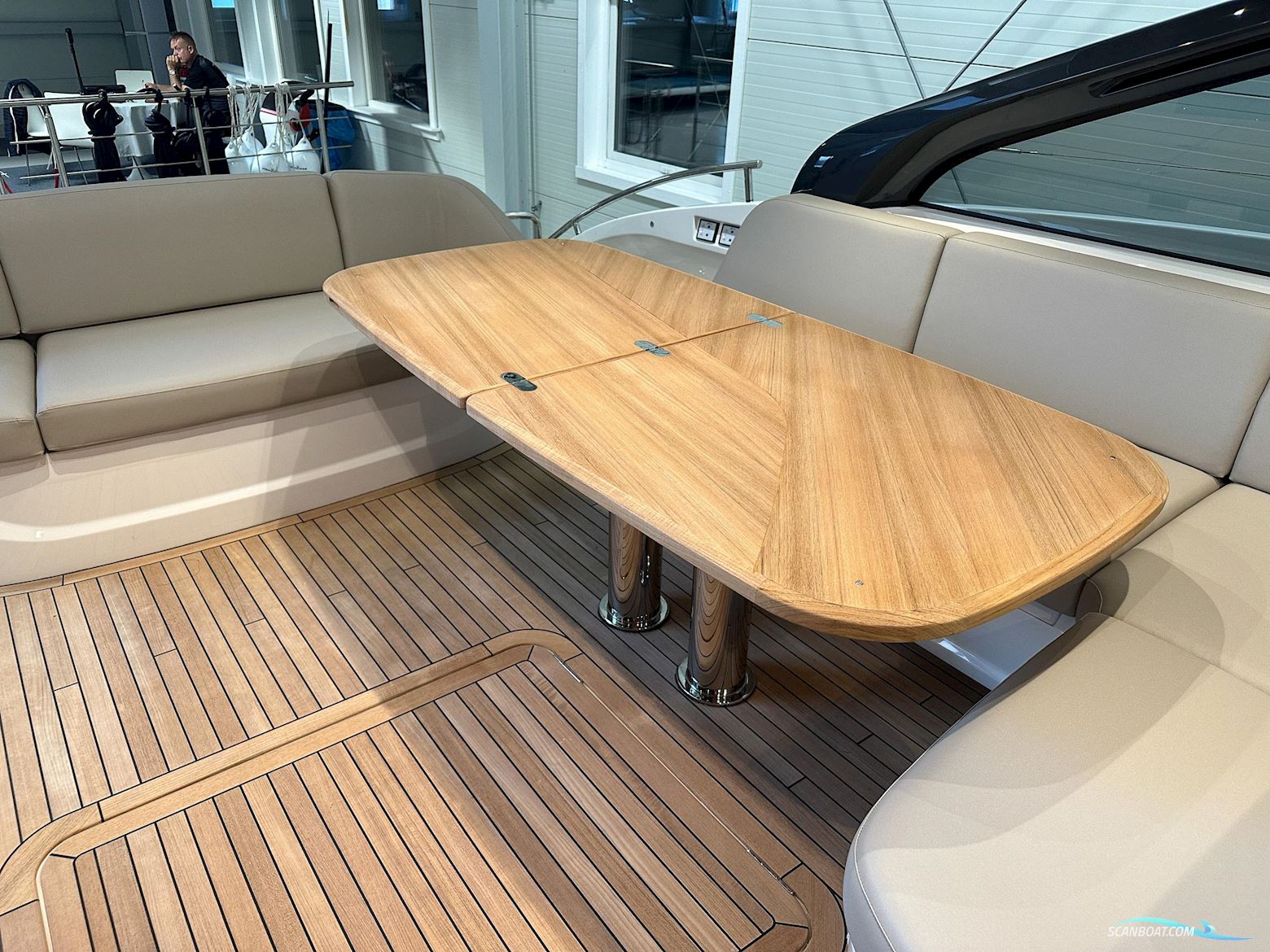 PRINCESS V55