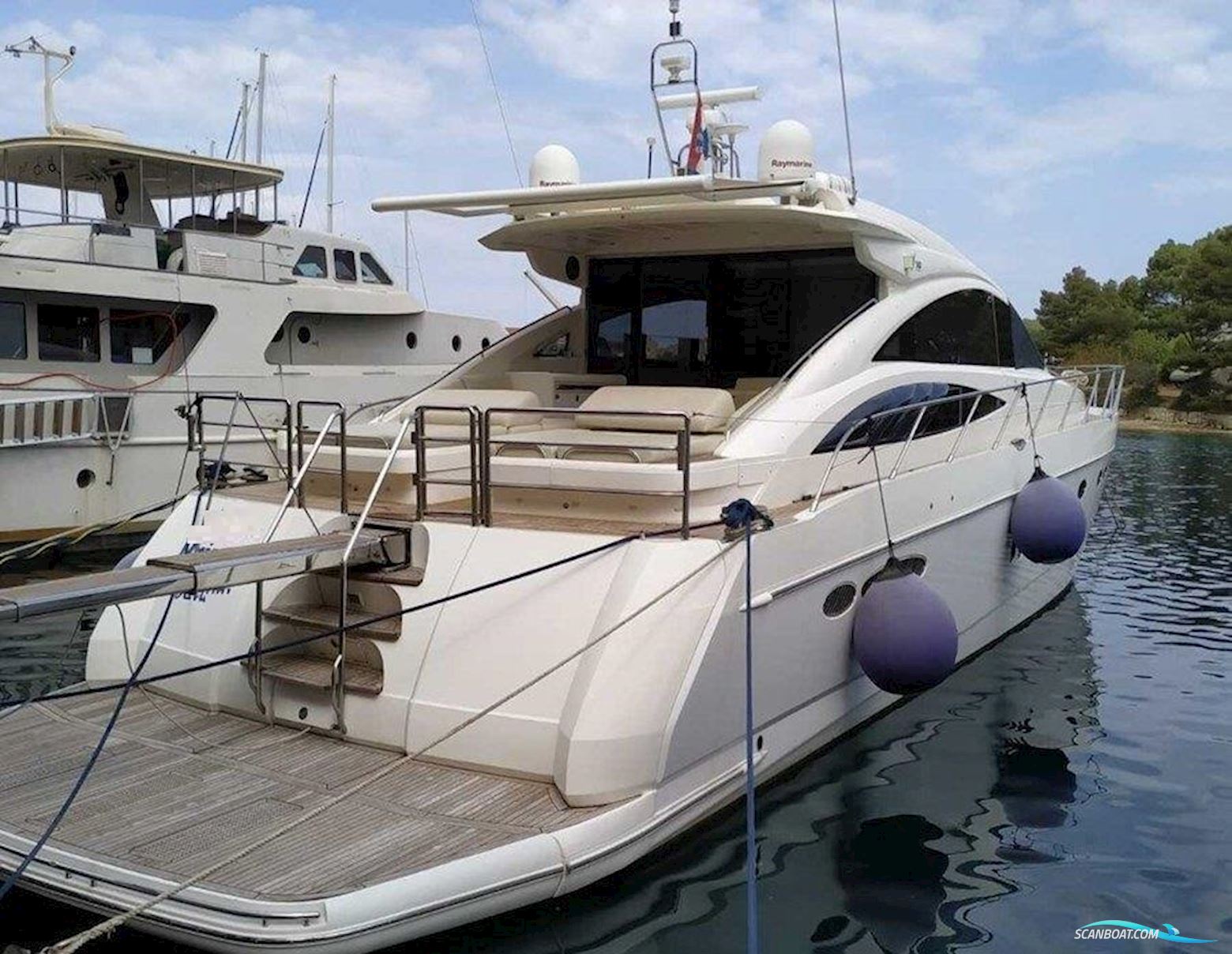 Princess V70 Motorbåt 2007, med Caterpillar C 32 motor, Kroatien