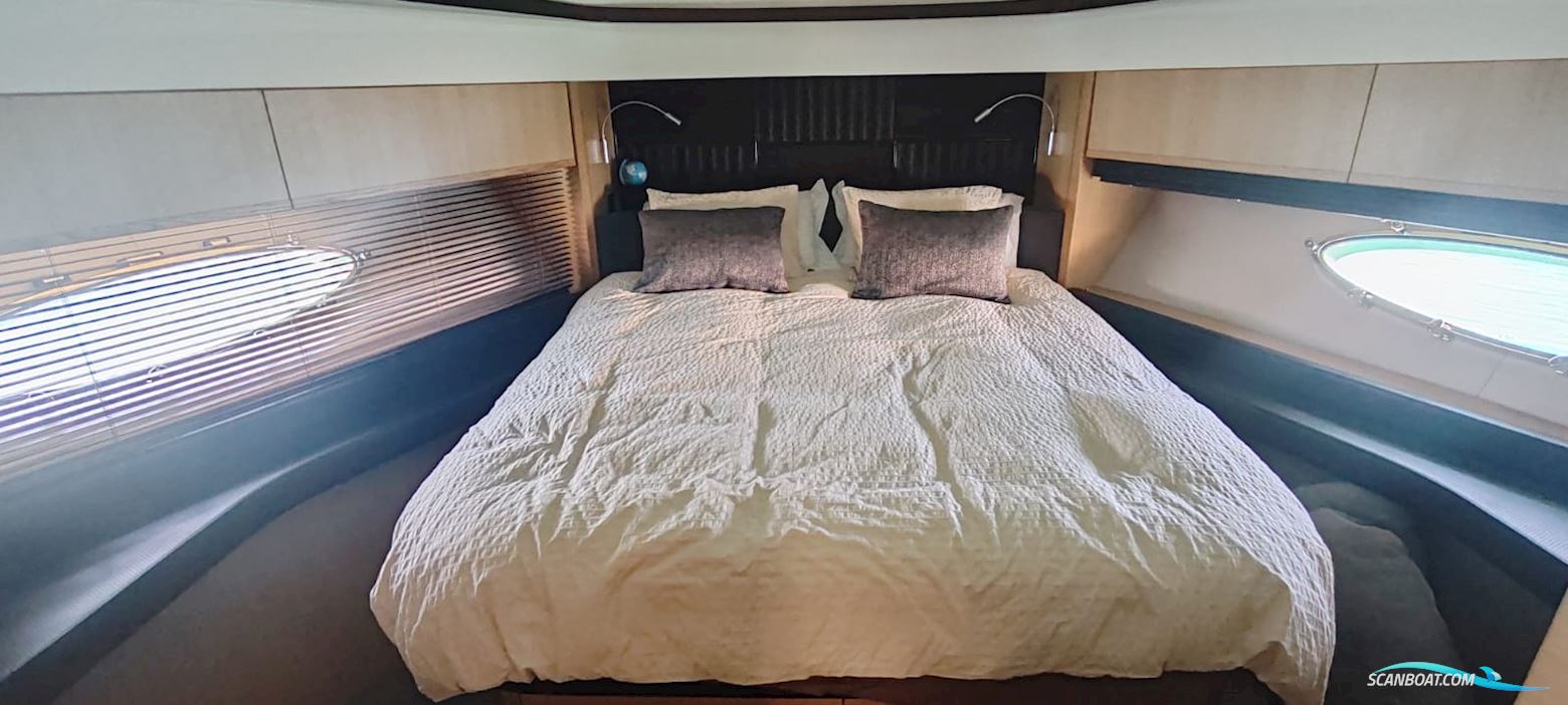 PRINCESS V72