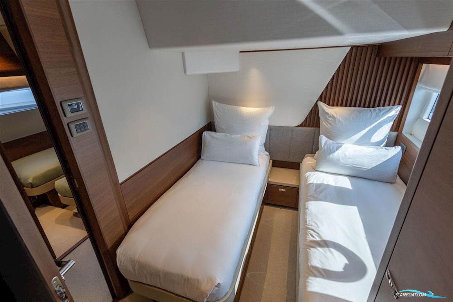 Princess Y72 Motor Yacht