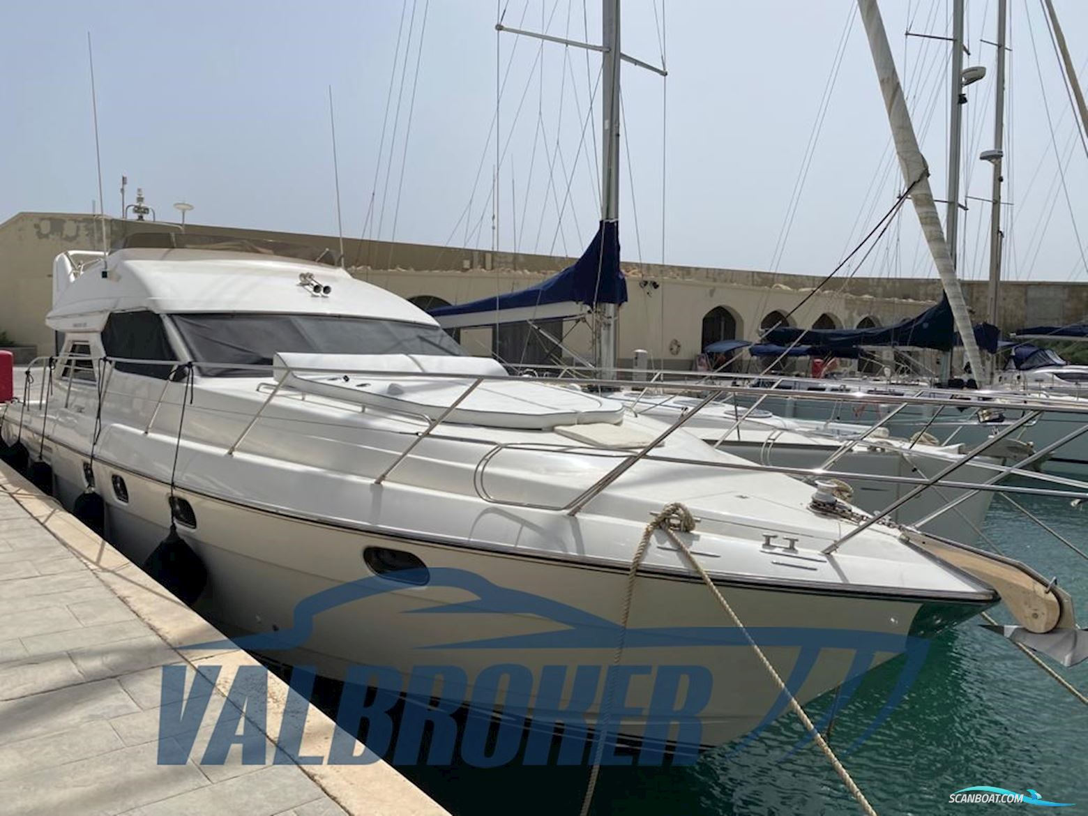 Princess Yachts 470 Fly