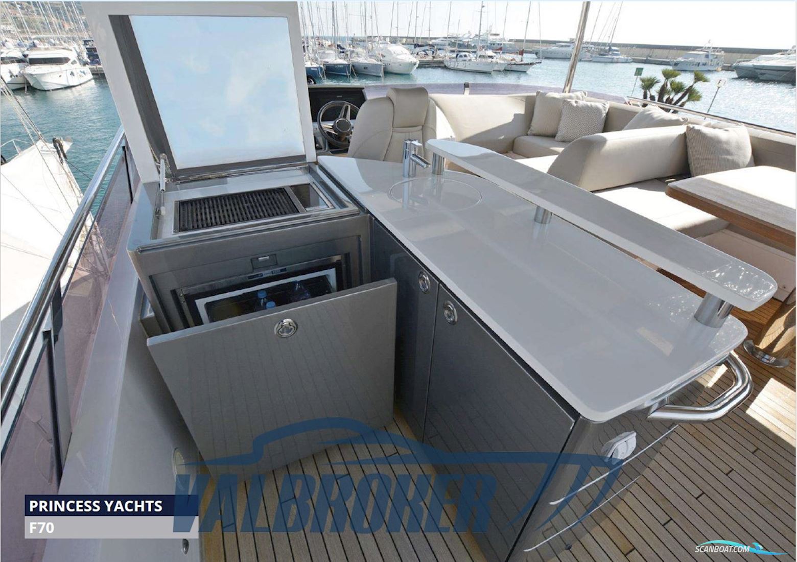 Princess Yachts F70