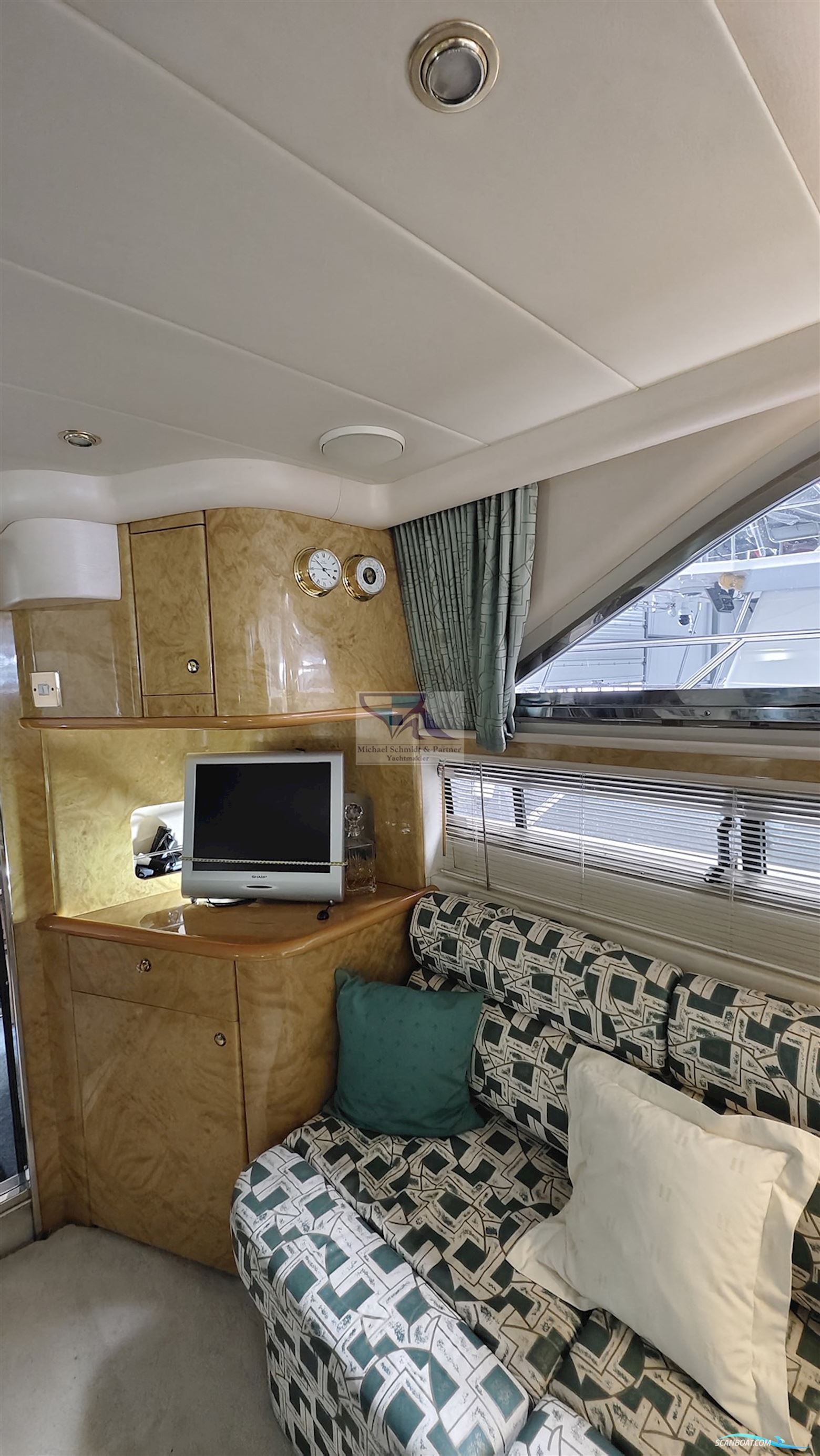 Princess Yachts Princess 420 Fly