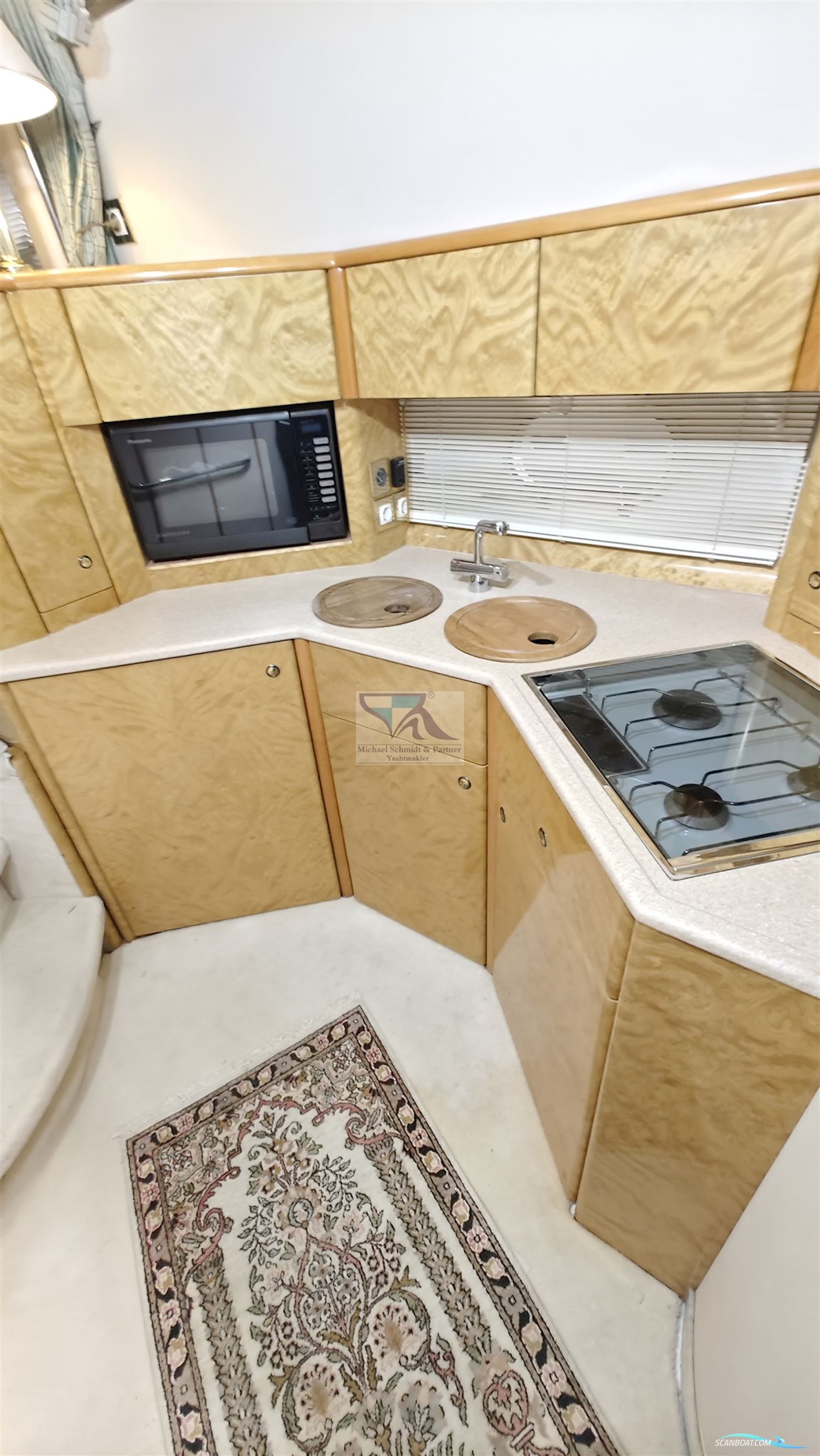 Princess Yachts Princess 420 Fly