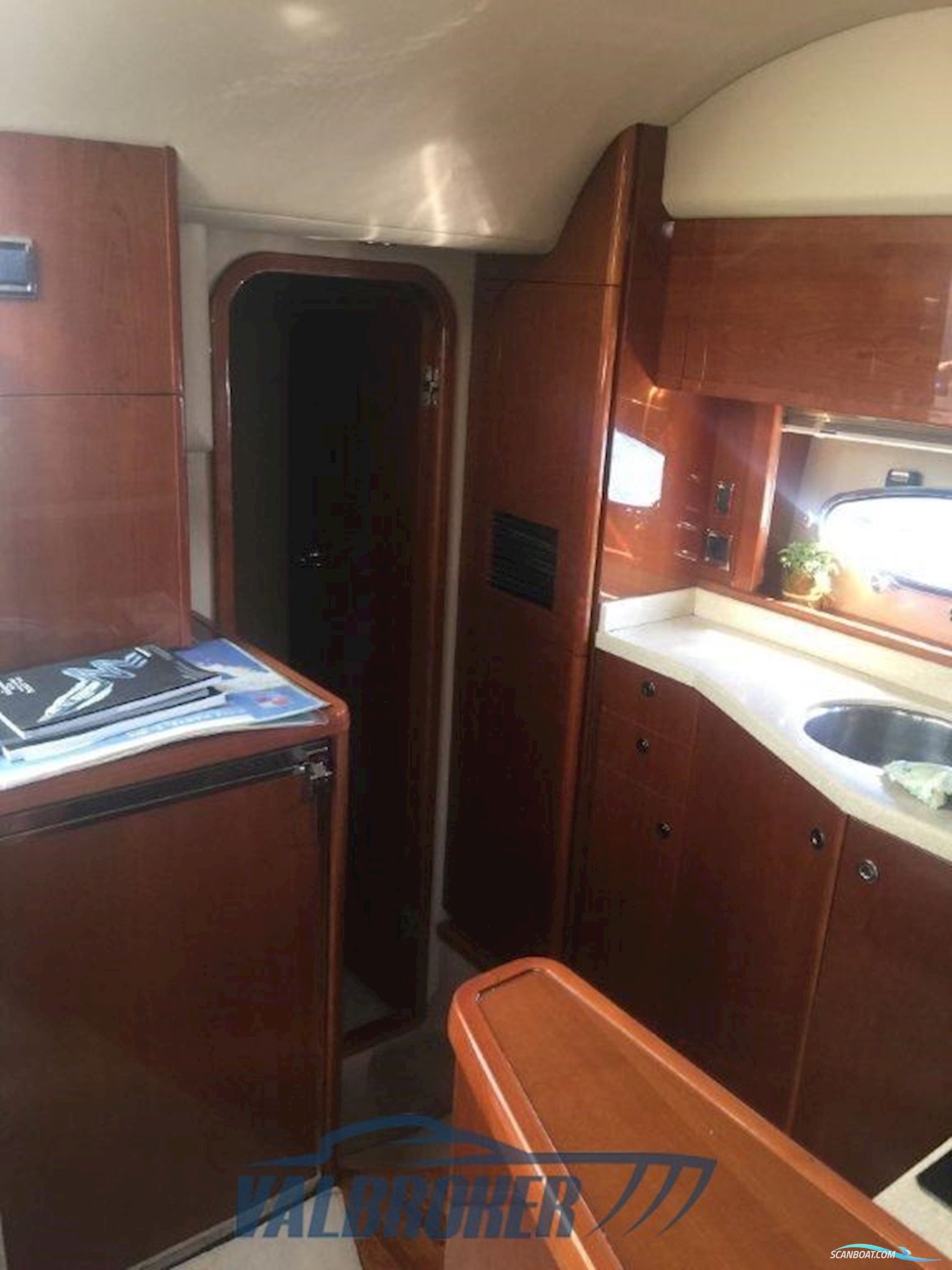 Princess Yachts V 45