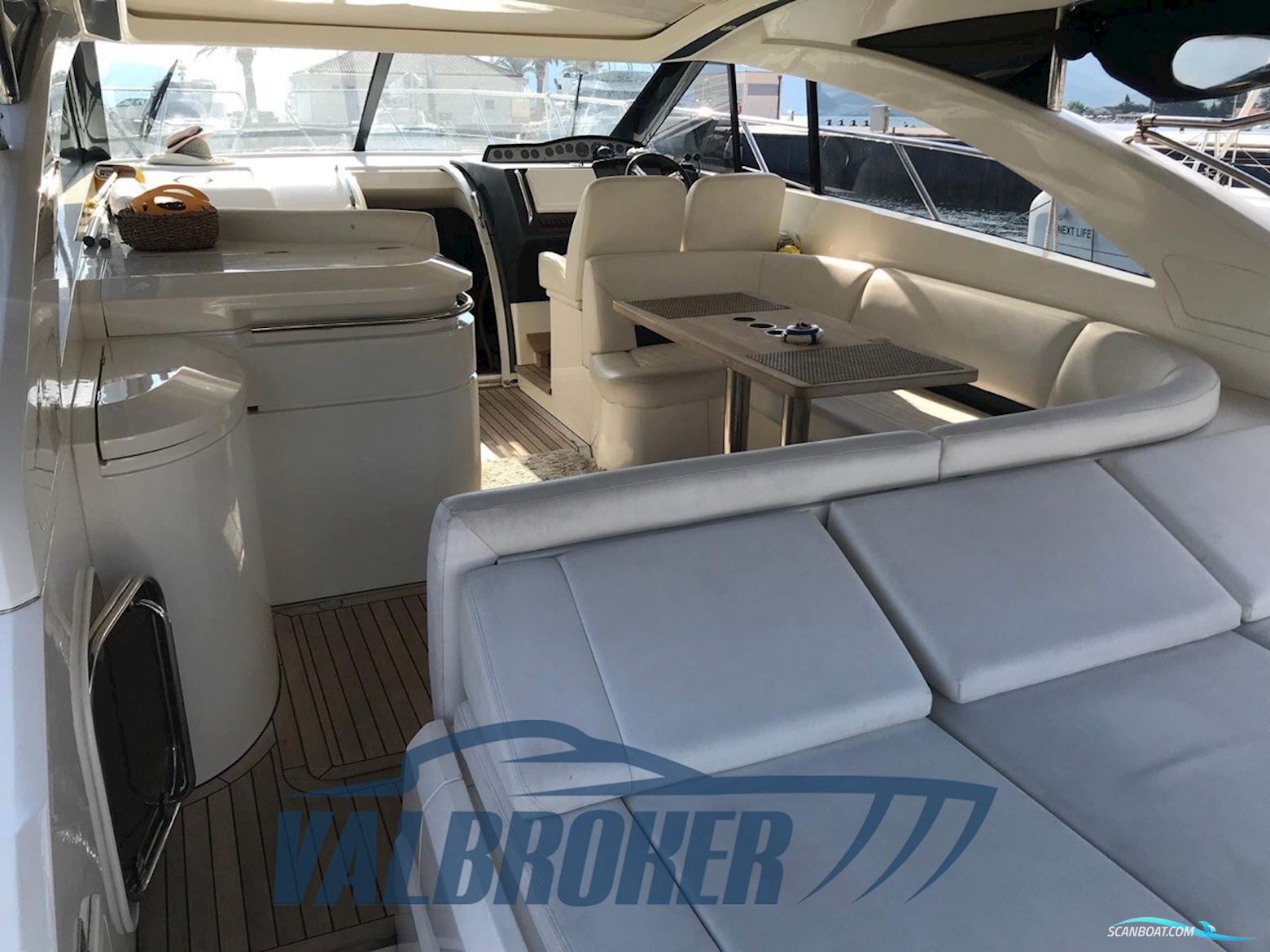 Princess Yachts V 45