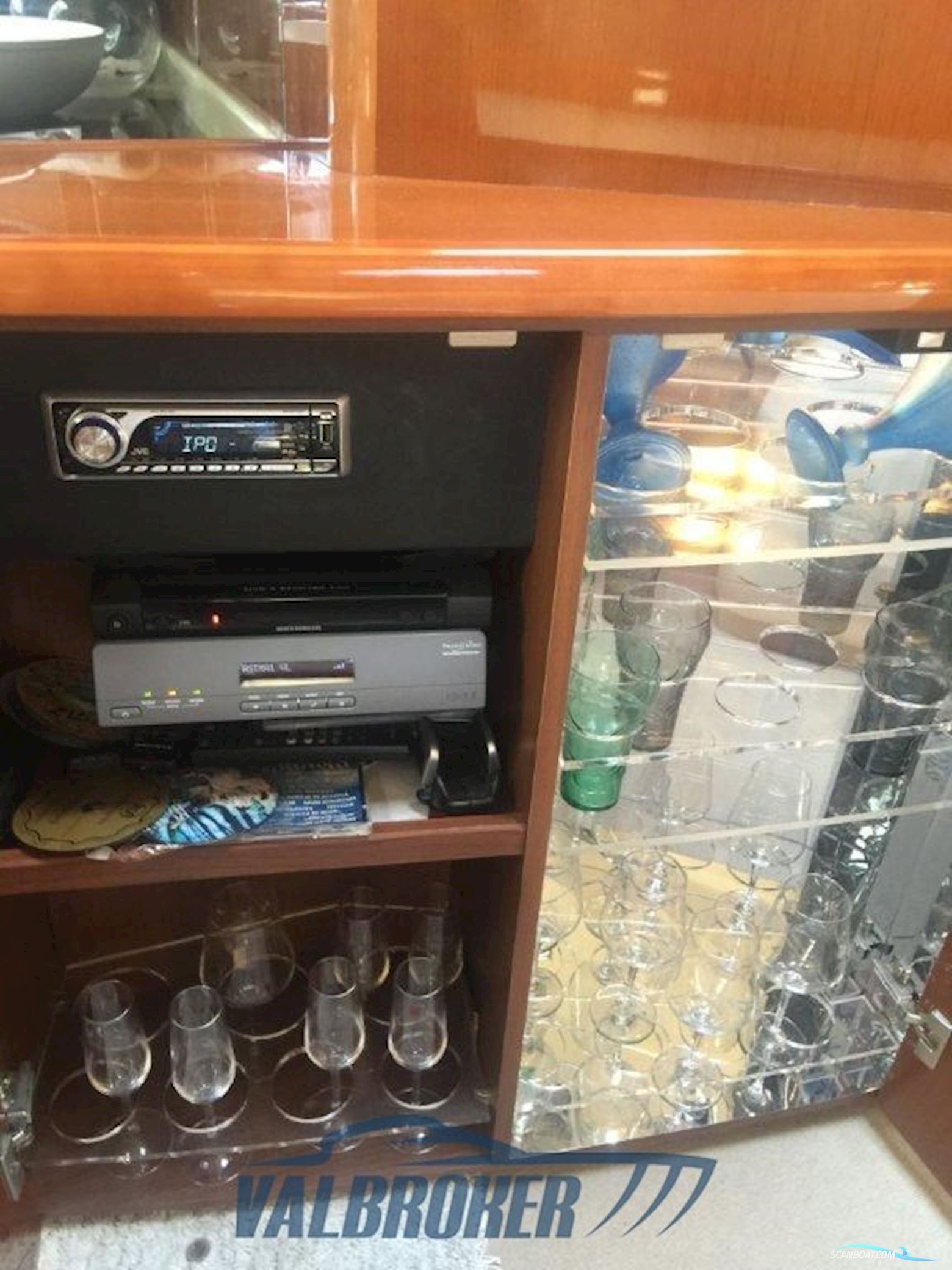 Princess Yachts V 45