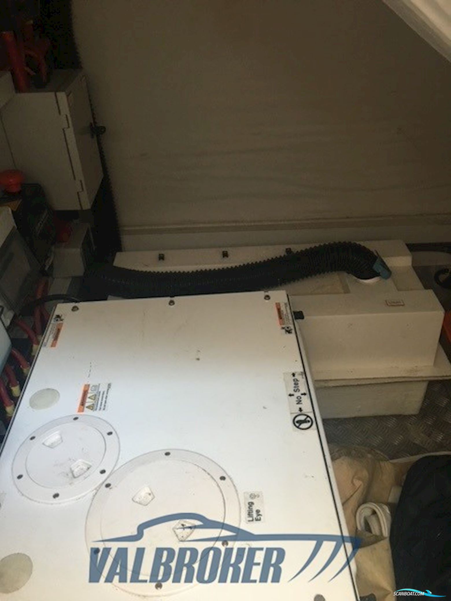 Princess Yachts V 45