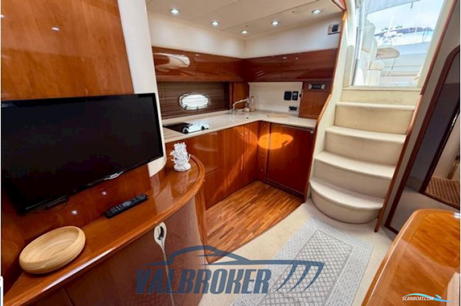 Princess Yachts V48