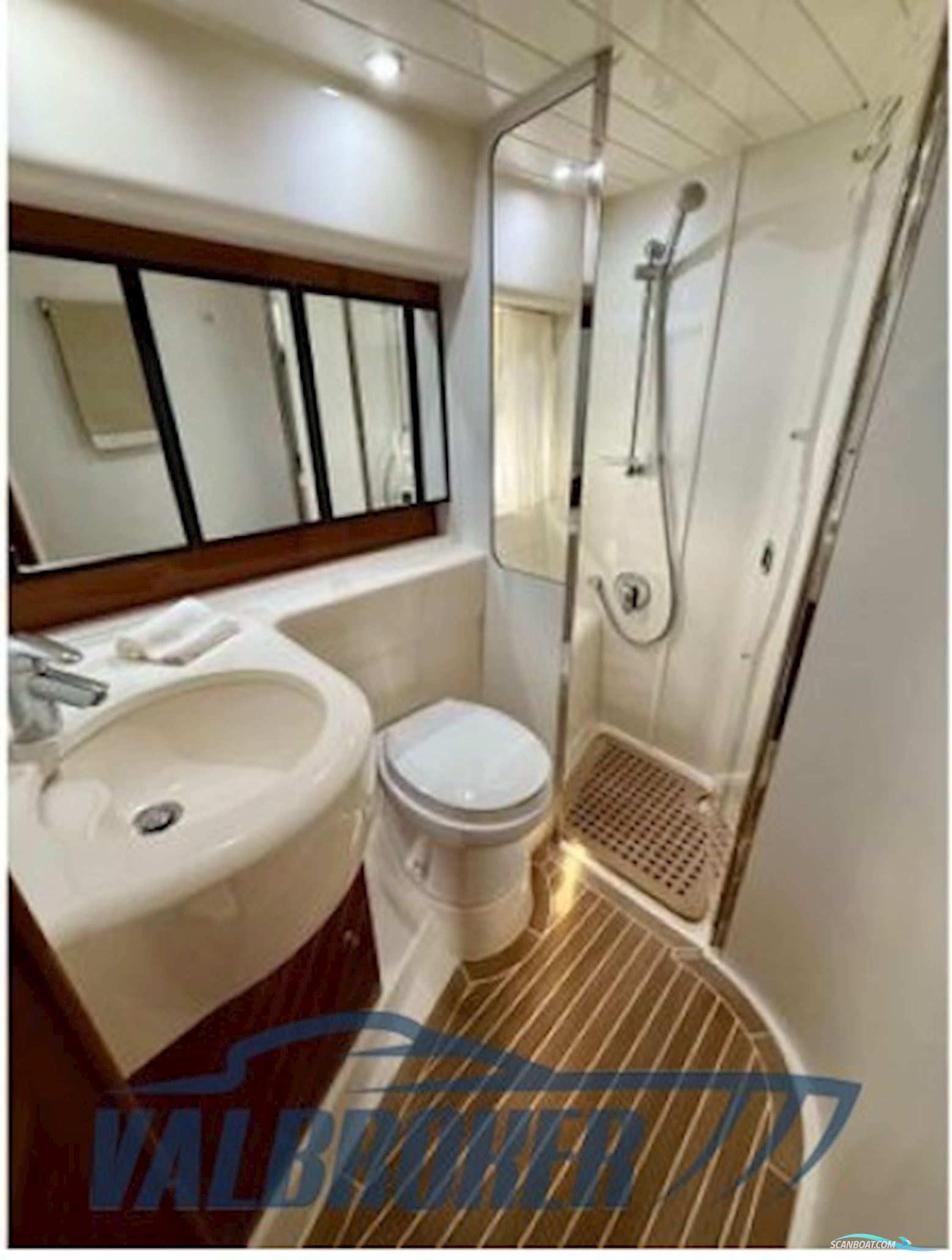 Princess Yachts V48