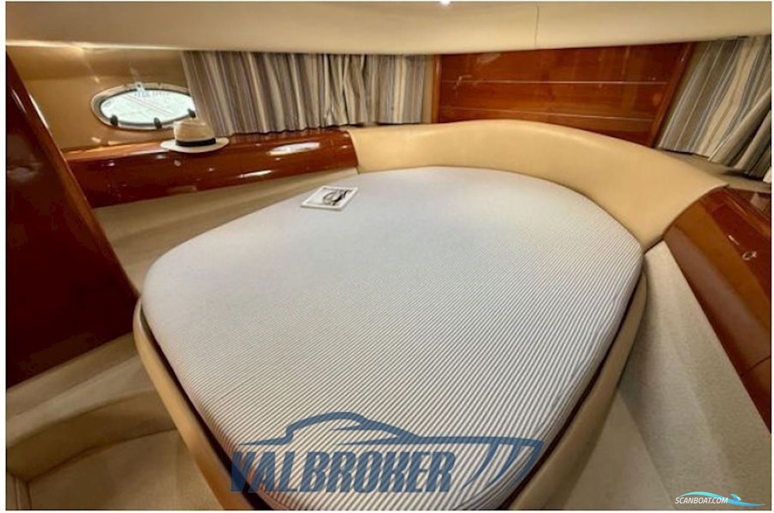 Princess Yachts V48