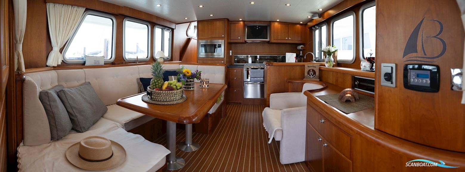 Privateer Trawler 50