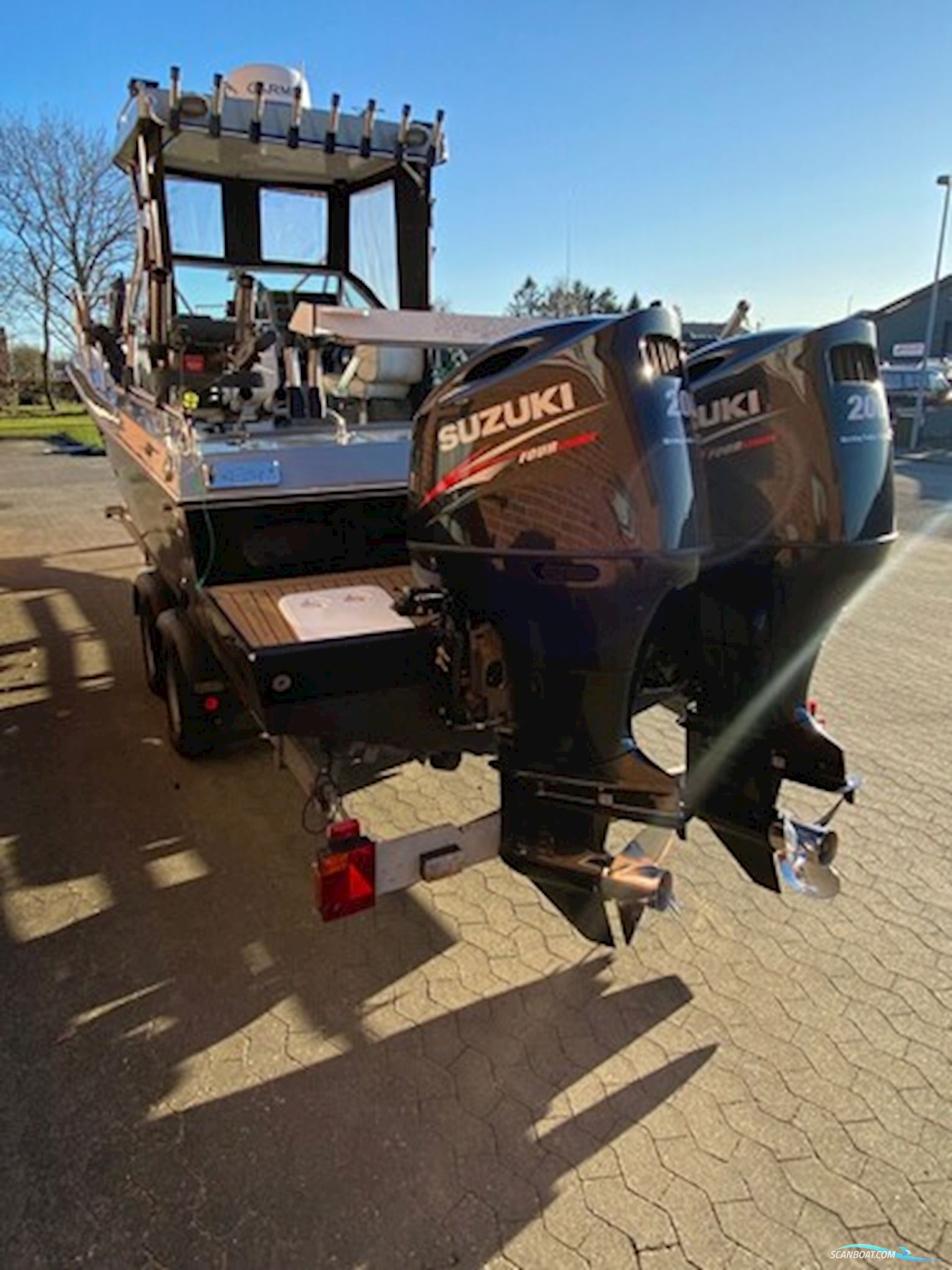 Profisher Cutter 223 WA m/2 stk. Suzuki DF200 hk og Variant buggitrailer - NU NEDSAT KR. 50.000,- !