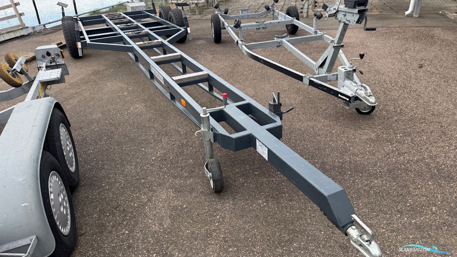 Propellerteknik / Metalldesign MD5000 Motorbåt 2021, Sverige