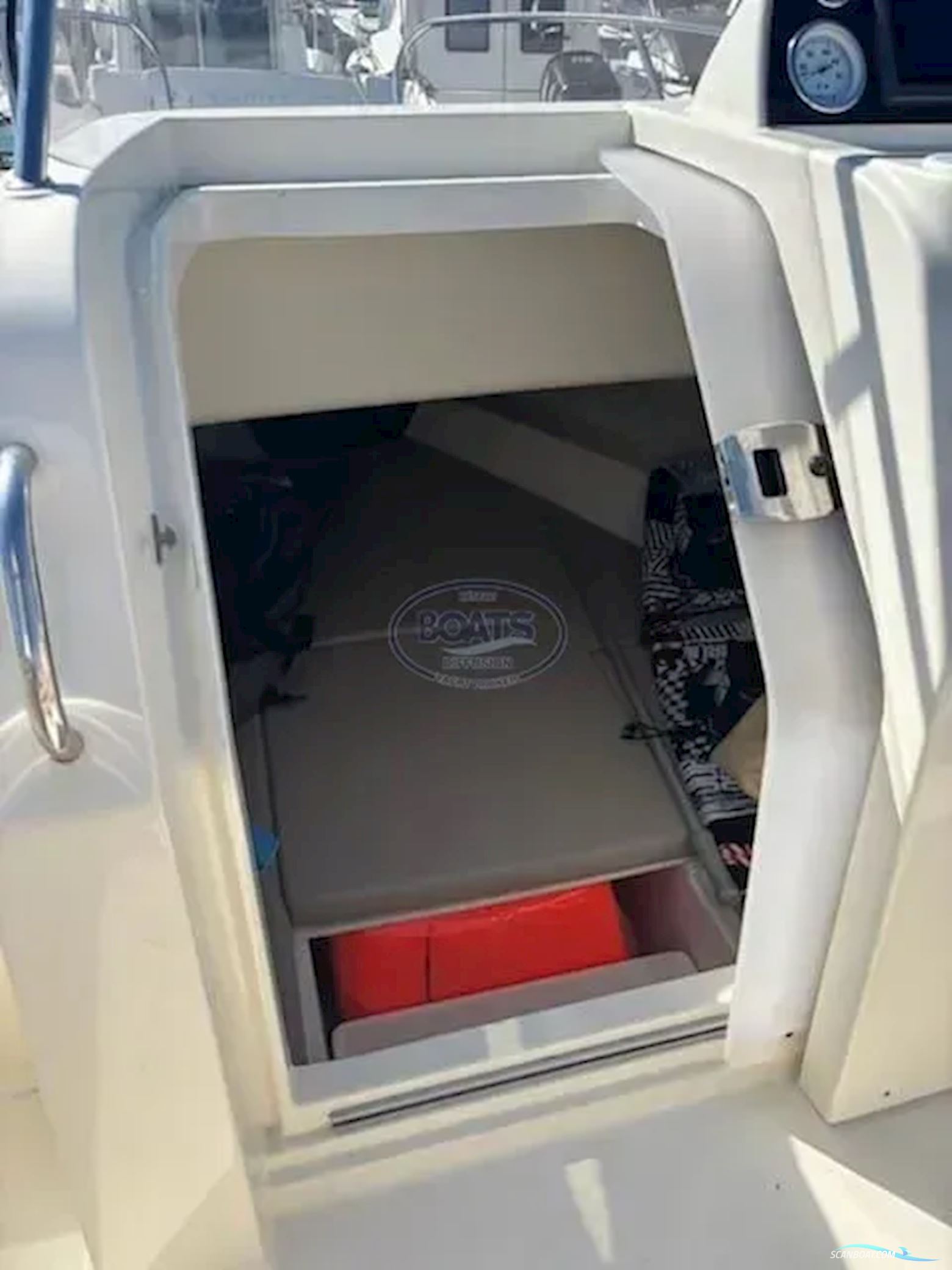 Quicksilver  Activ 605 Sundeck