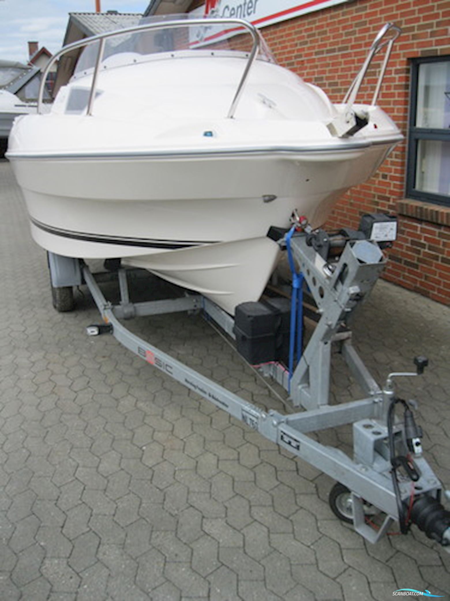 Quicksilver 470 Cruiser m/Mercury F50 hk Efi 4-Takt og Brenderup Bådtrailer