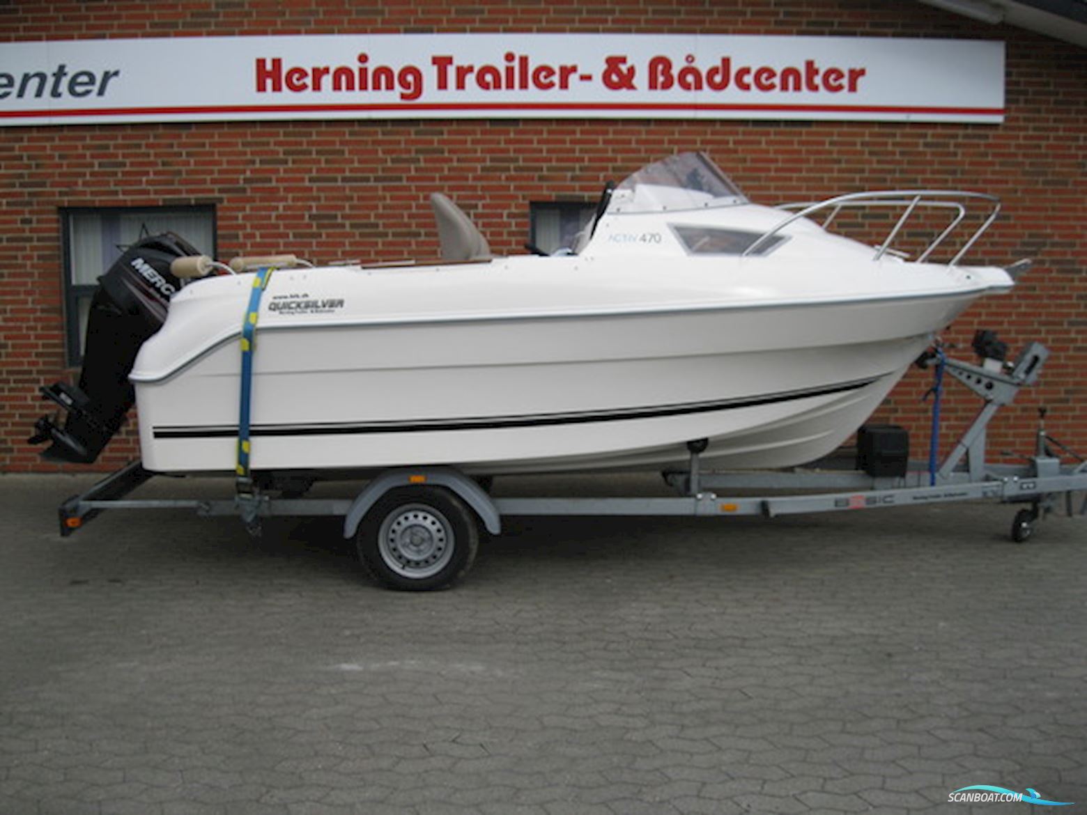 Quicksilver 470 Cruiser m/Mercury F50 hk Efi 4-Takt og Brenderup Bådtrailer