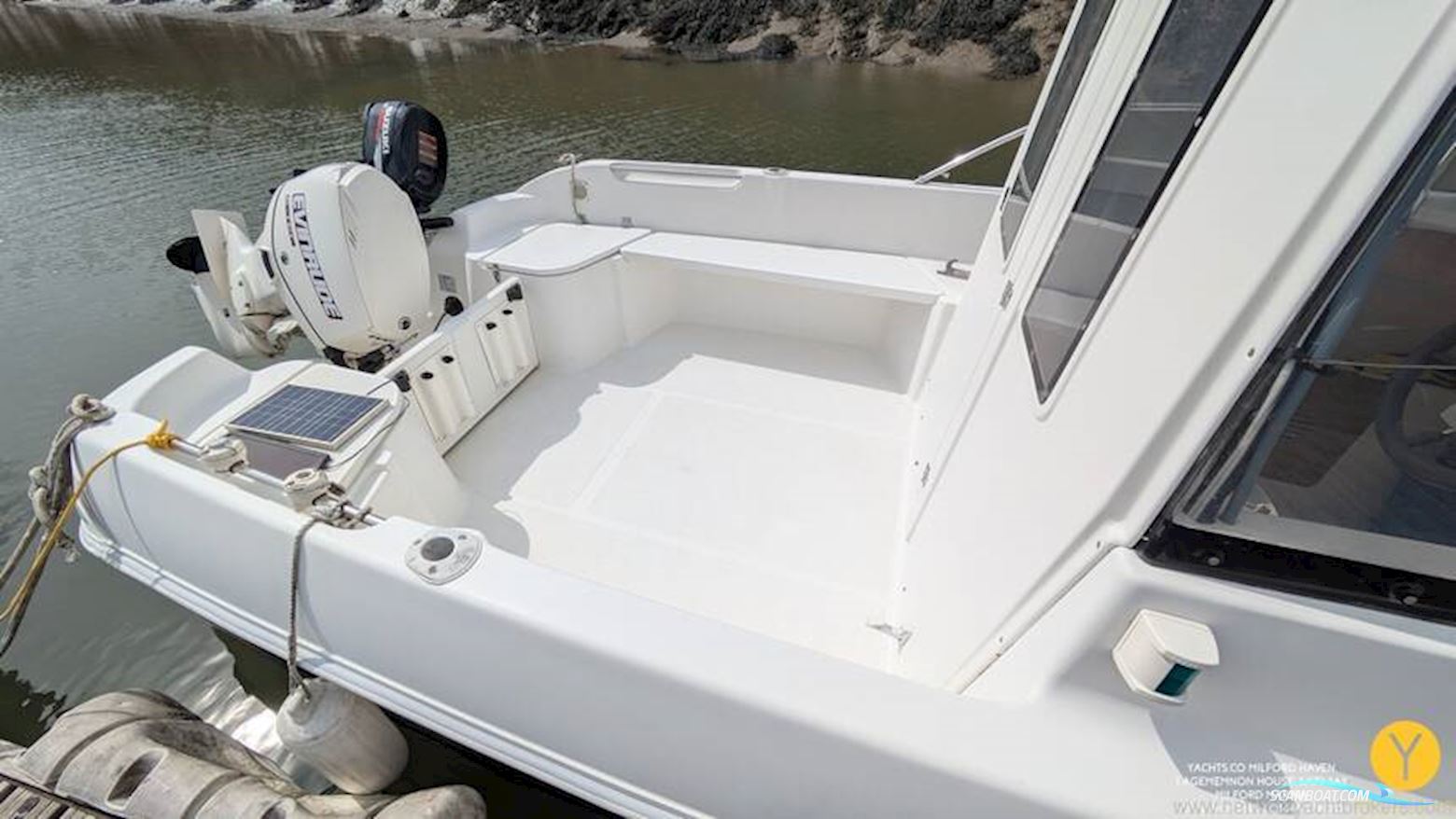 Quicksilver 500 Pilothouse