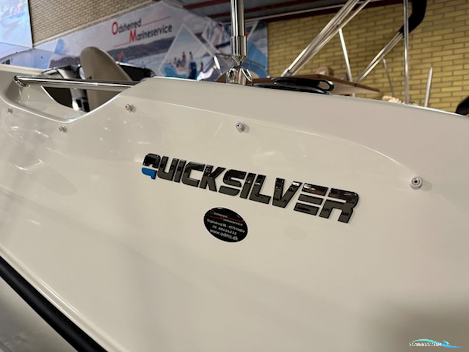 Quicksilver 555 Cabin m/100 hk & Udstyr Komplet Flexiteek NY Båd